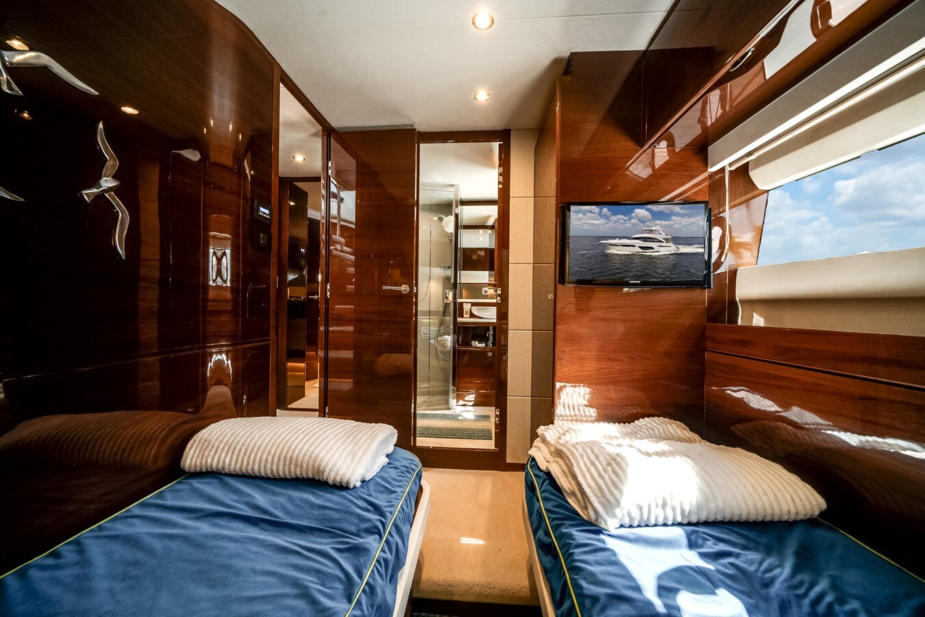 2019-princess-yachts-70-f890fe