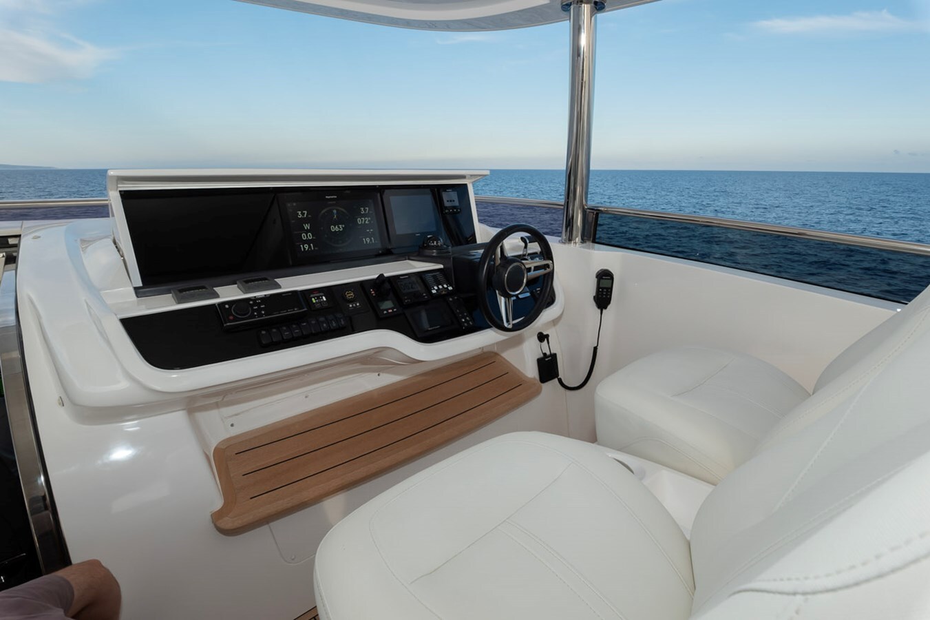 2019-princess-yachts-98-6-4ae178