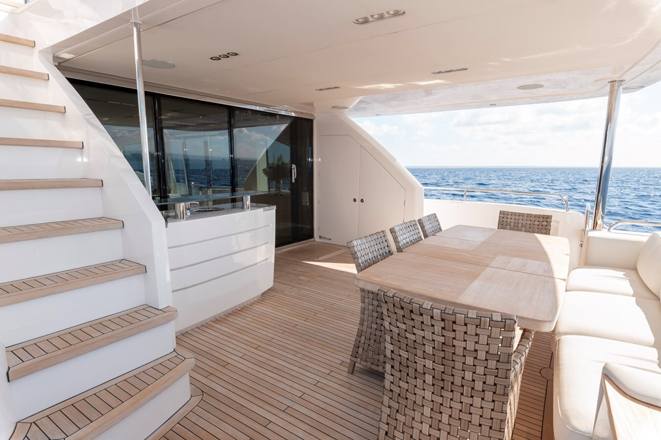 2019-princess-yachts-98-6-4ae178