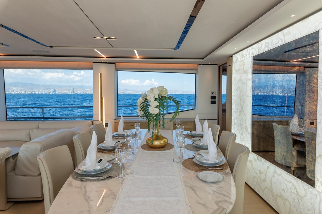 2019-princess-yachts-98-6-4ae178