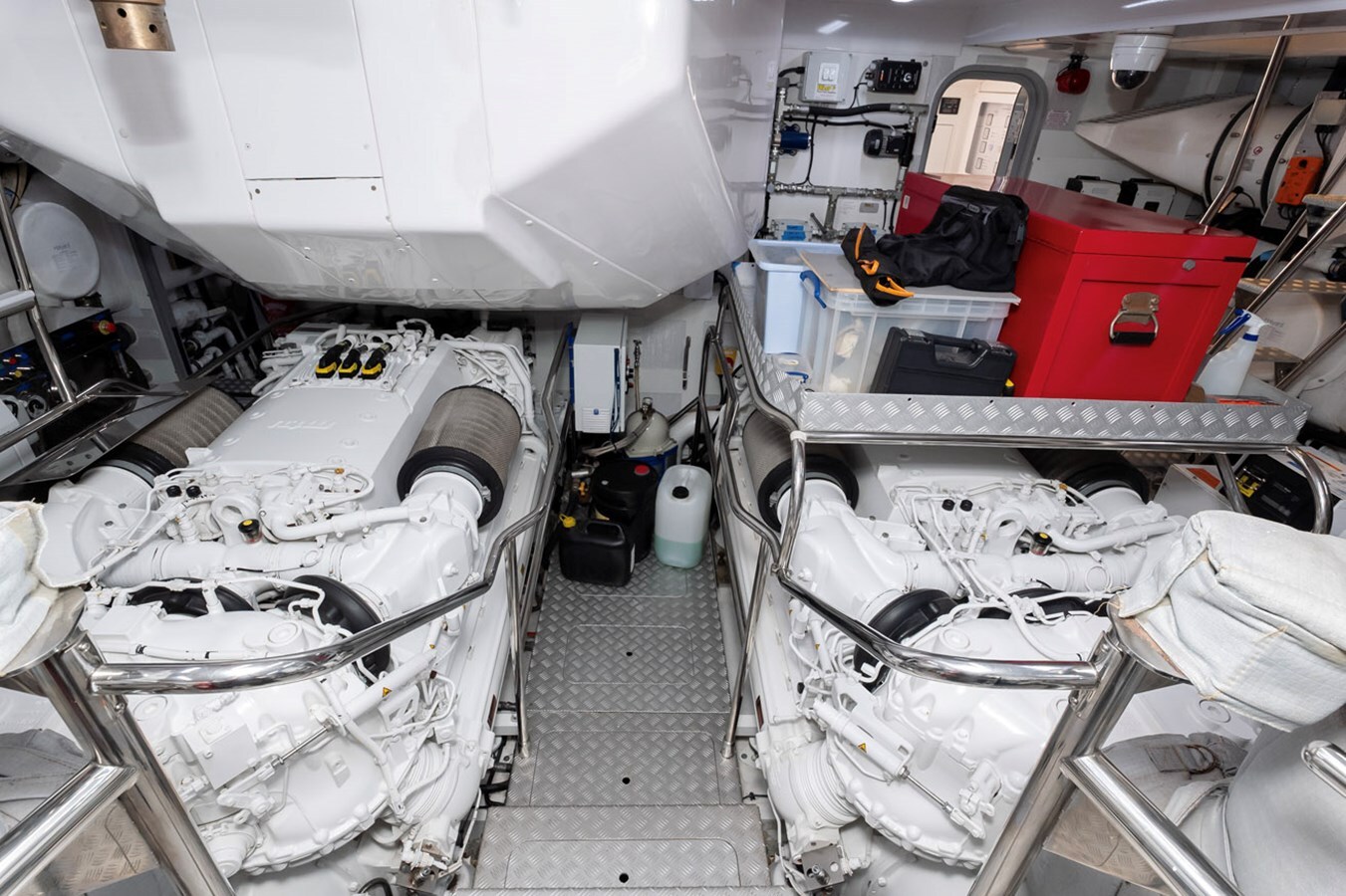 2019-princess-yachts-98-6-4ae178