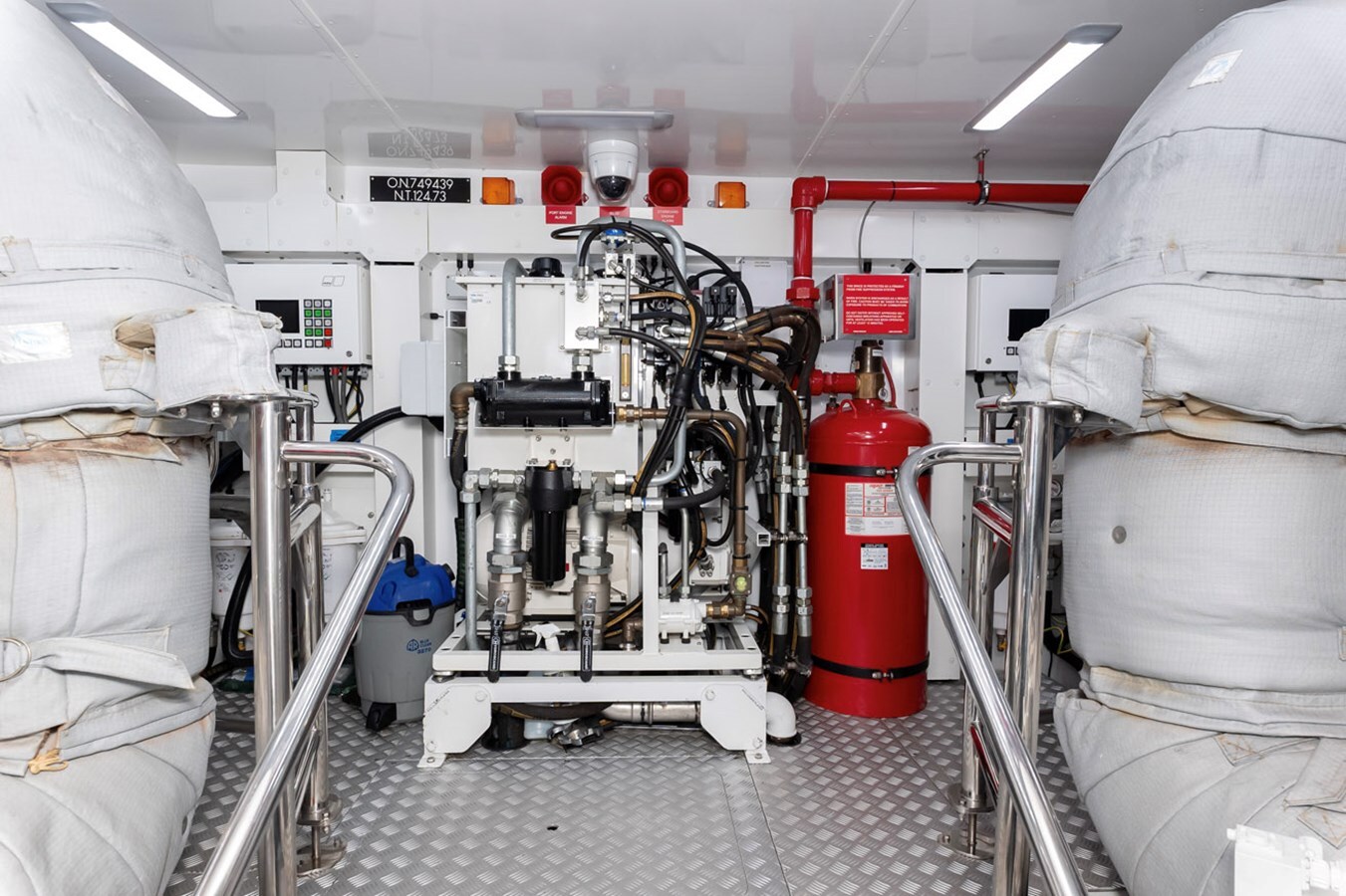 2019-princess-yachts-98-6-4ae178