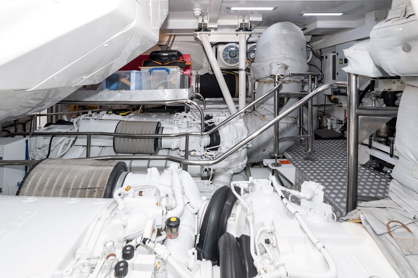 2019-princess-yachts-98-6-4ae178