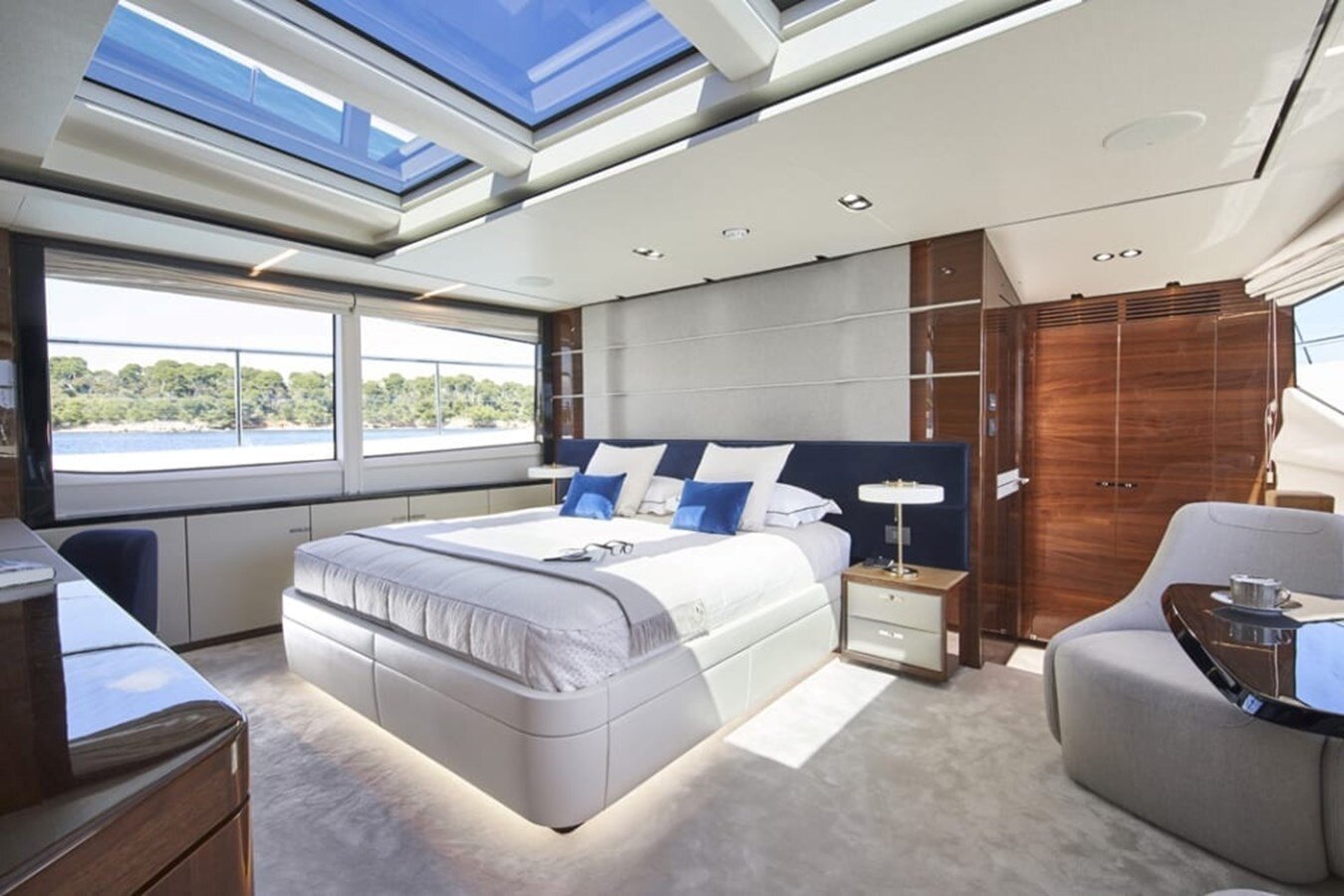 2019 PRINCESS YACHTS 99' 11