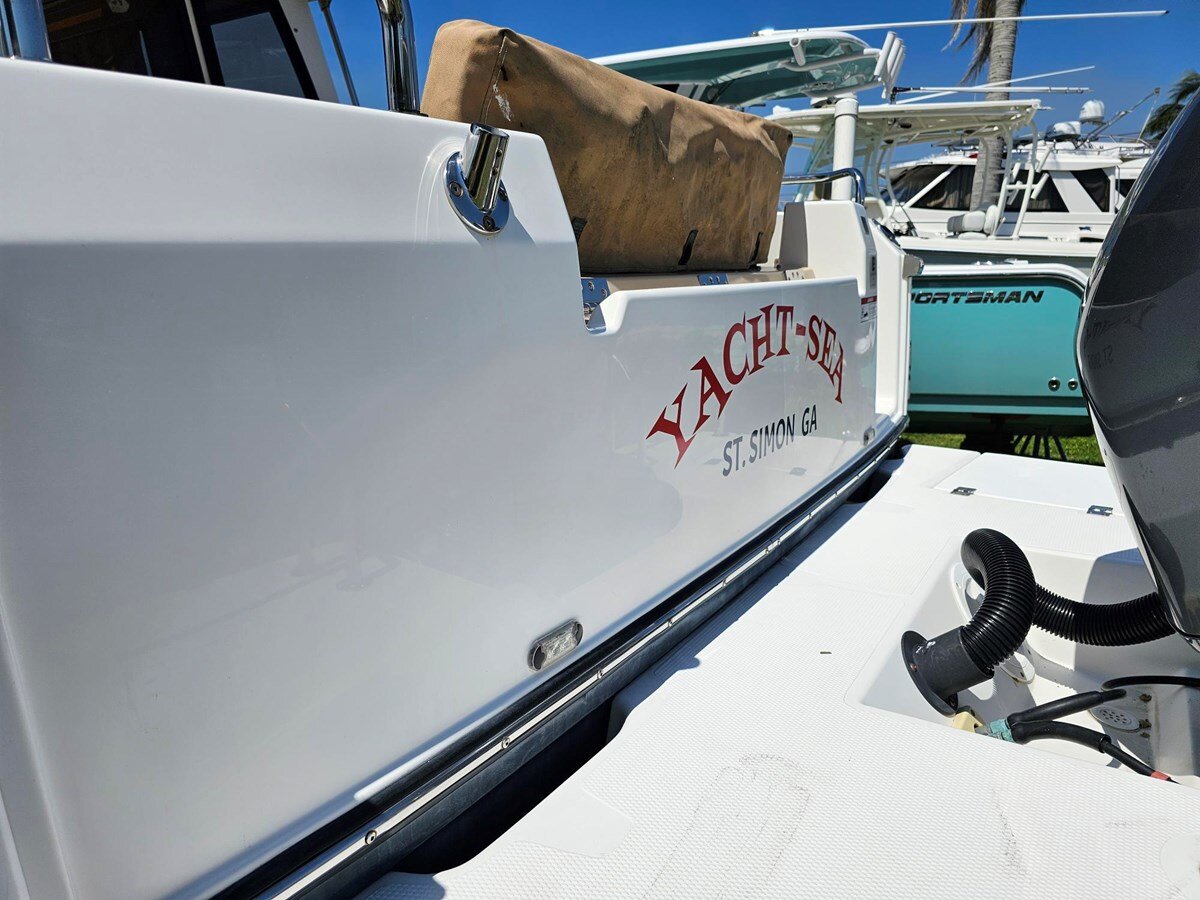 2019-ranger-tugs-28-11-68402c