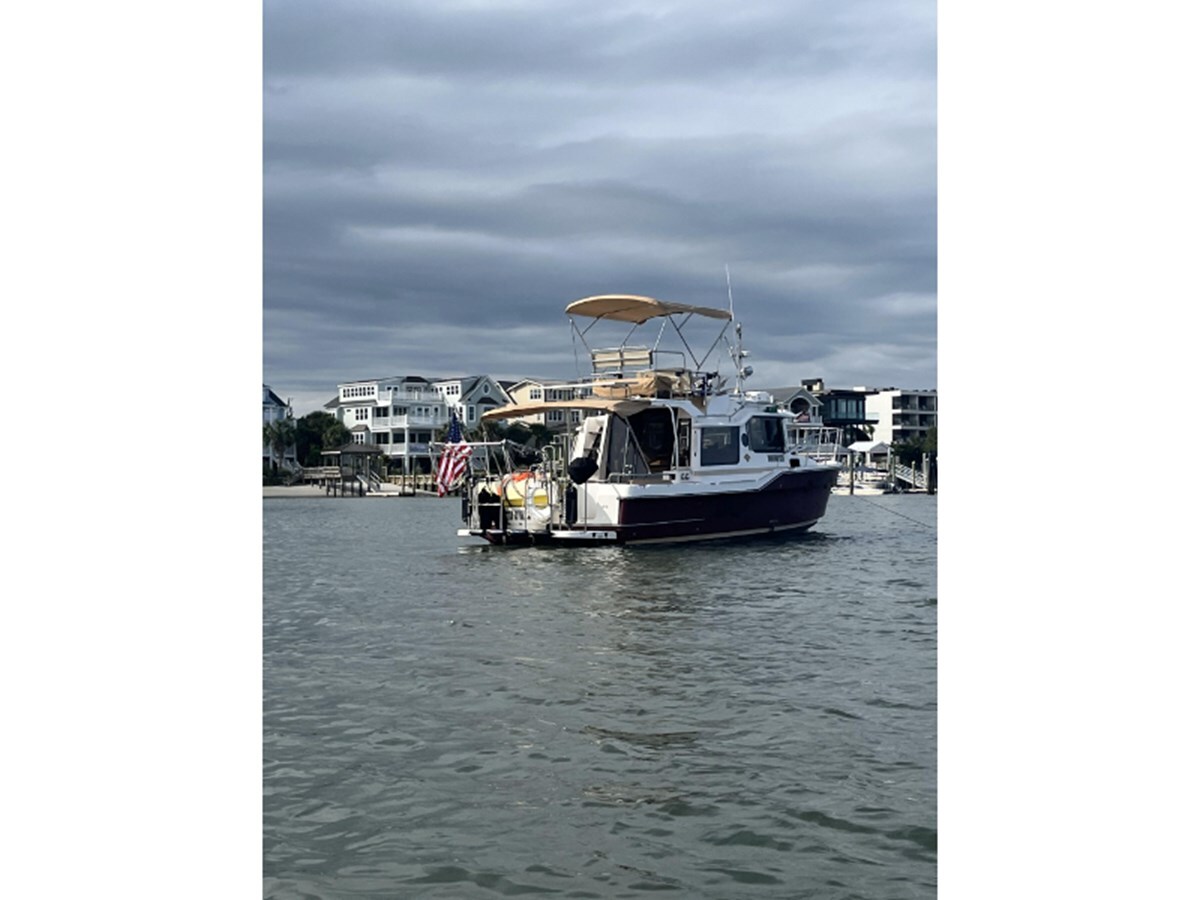 2019-ranger-tugs-33-4-00749c
