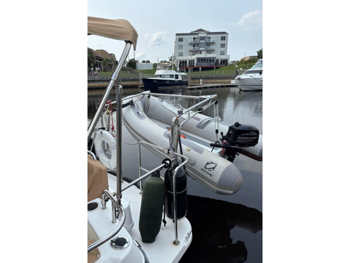 2019-ranger-tugs-33-4-00749c