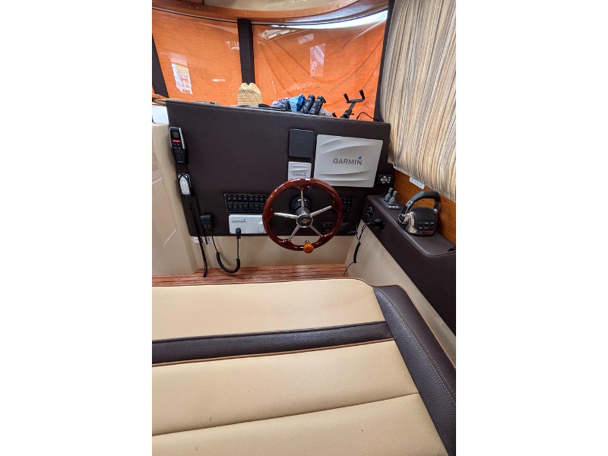 2019-ranger-tugs-33-4-00749c