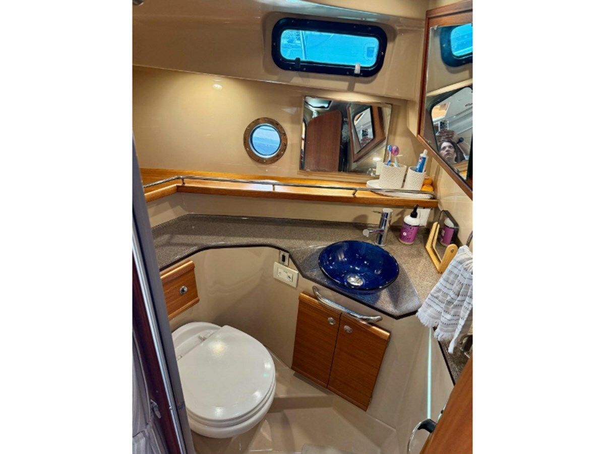 2019-ranger-tugs-33-4-00749c