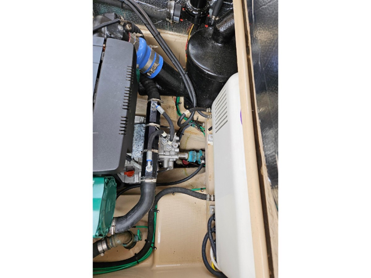 2019-ranger-tugs-33-4-00749c