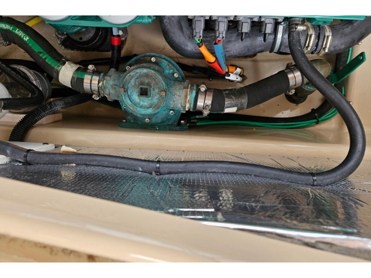 2019-ranger-tugs-33-4-00749c