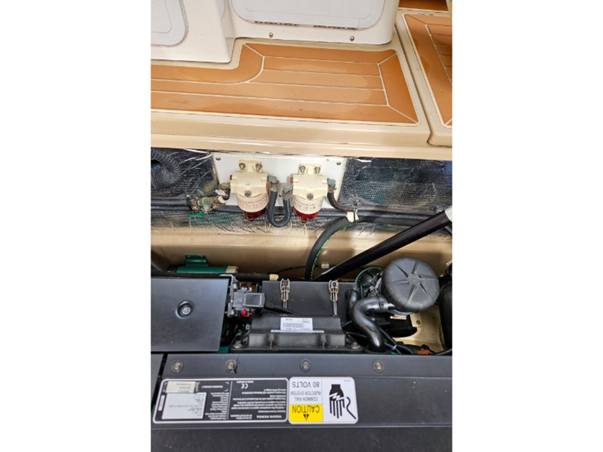 2019-ranger-tugs-33-4-00749c