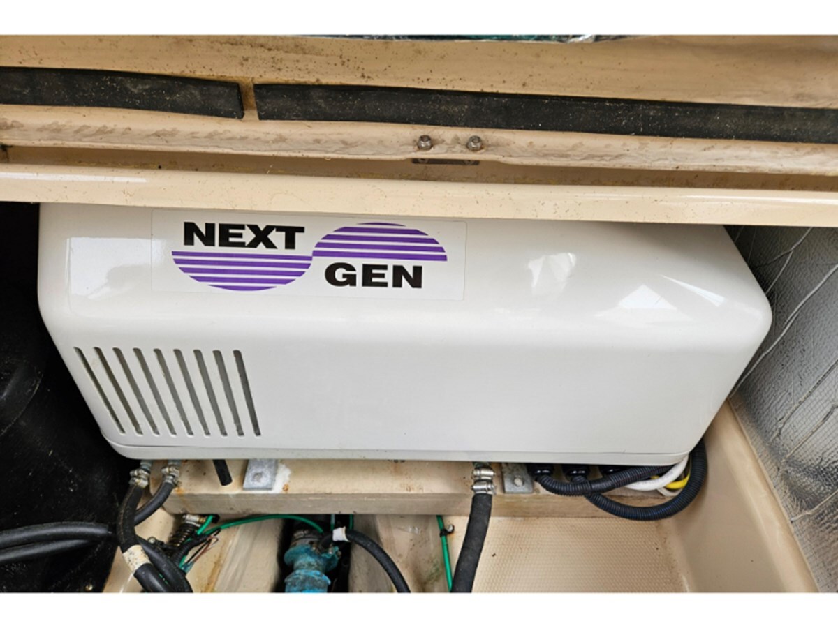 2019-ranger-tugs-33-4-00749c