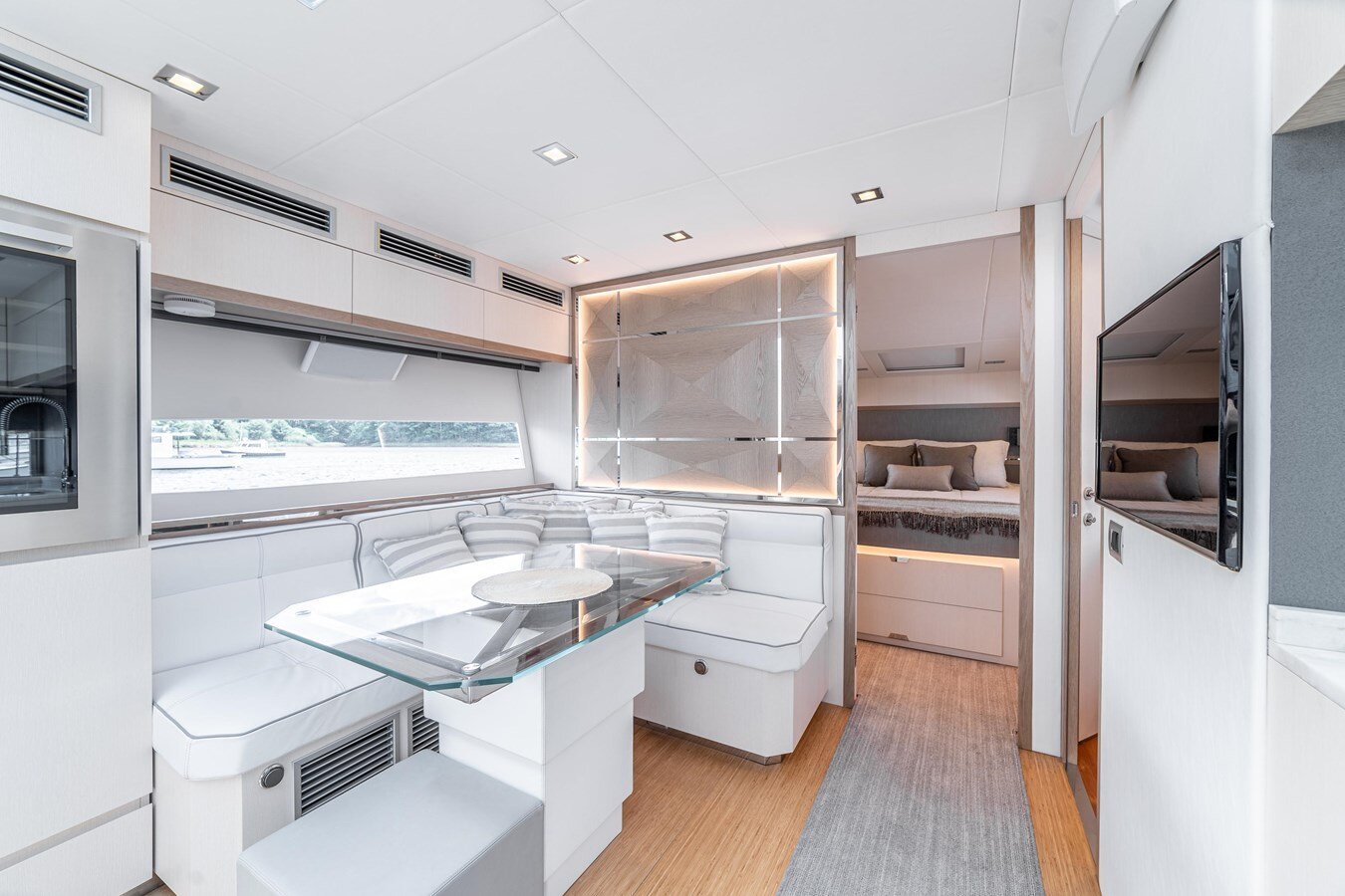 2019-rio-yachts-61-a70bc6