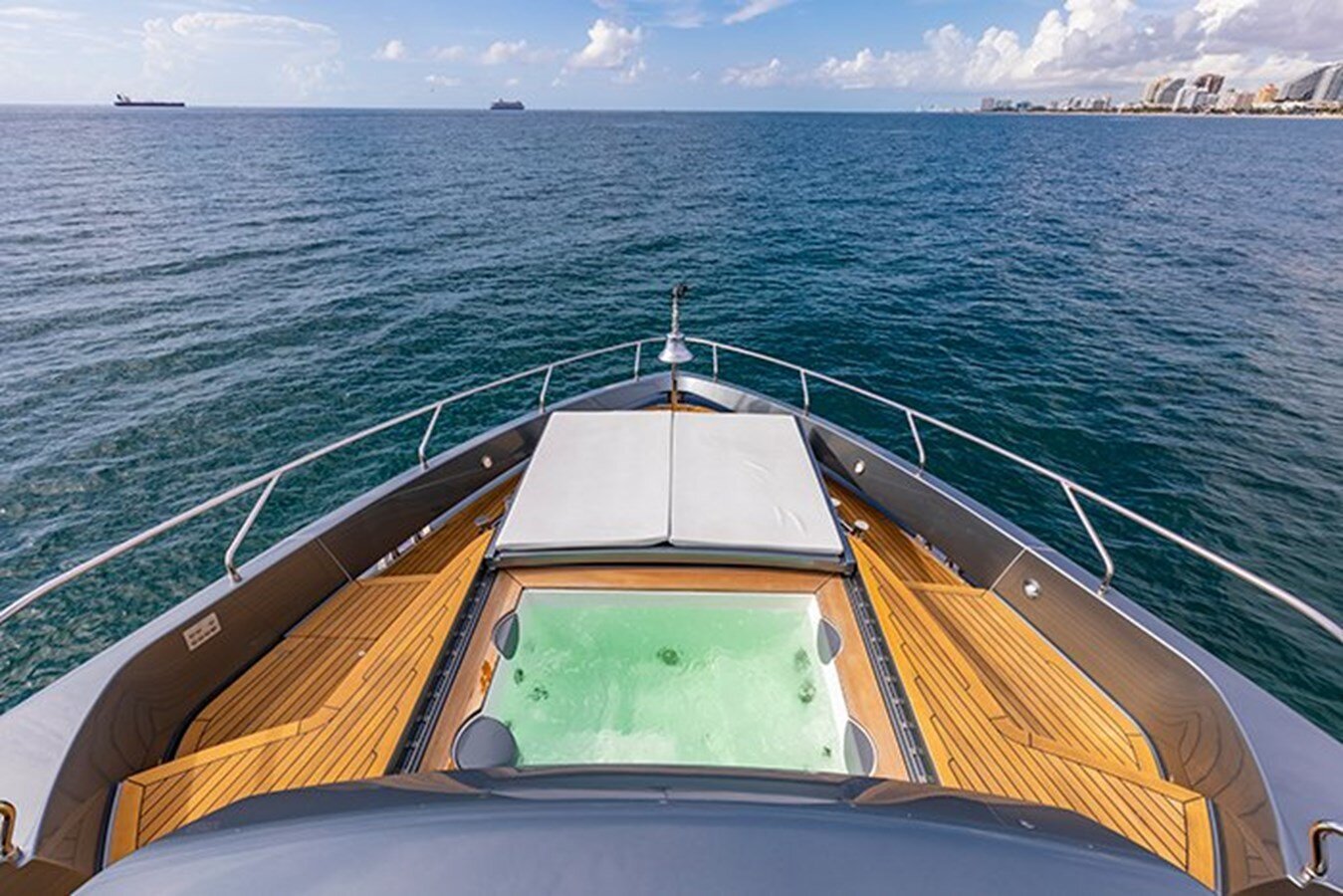 2019 RIVA 110'