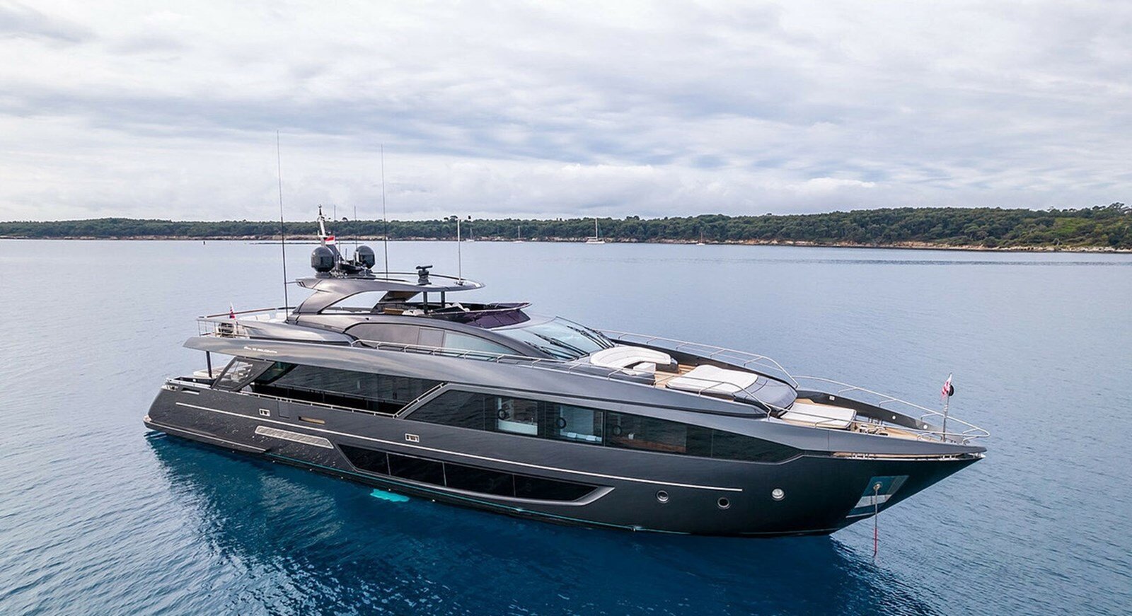 2019-riva-110-c7f95d