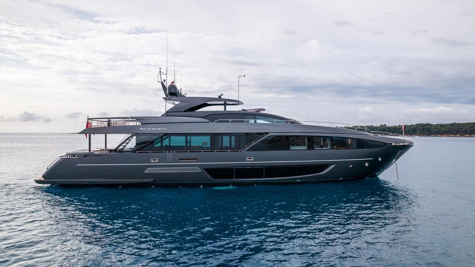 2019-riva-110-c7f95d