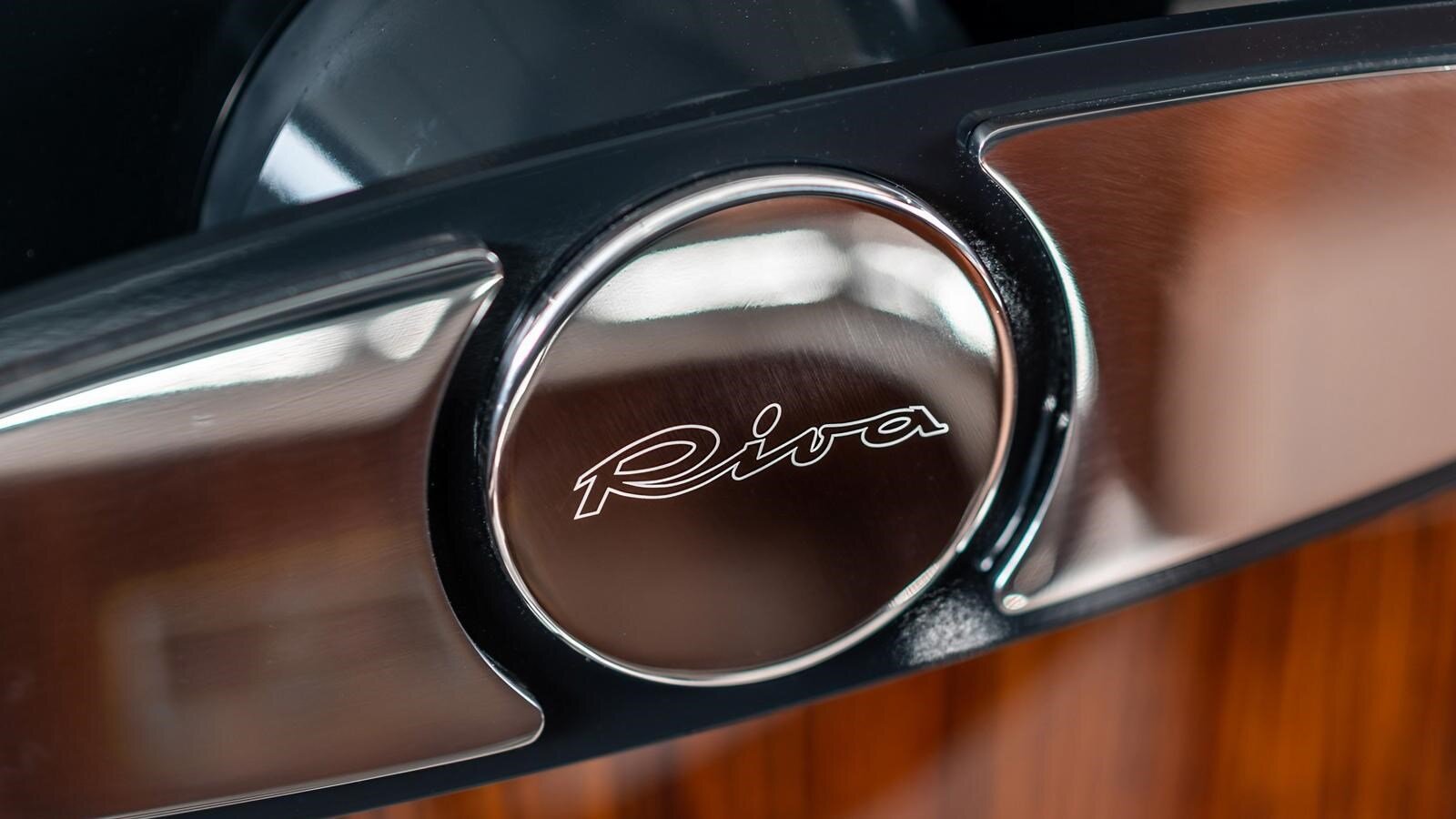 2019-riva-110-c7f95d