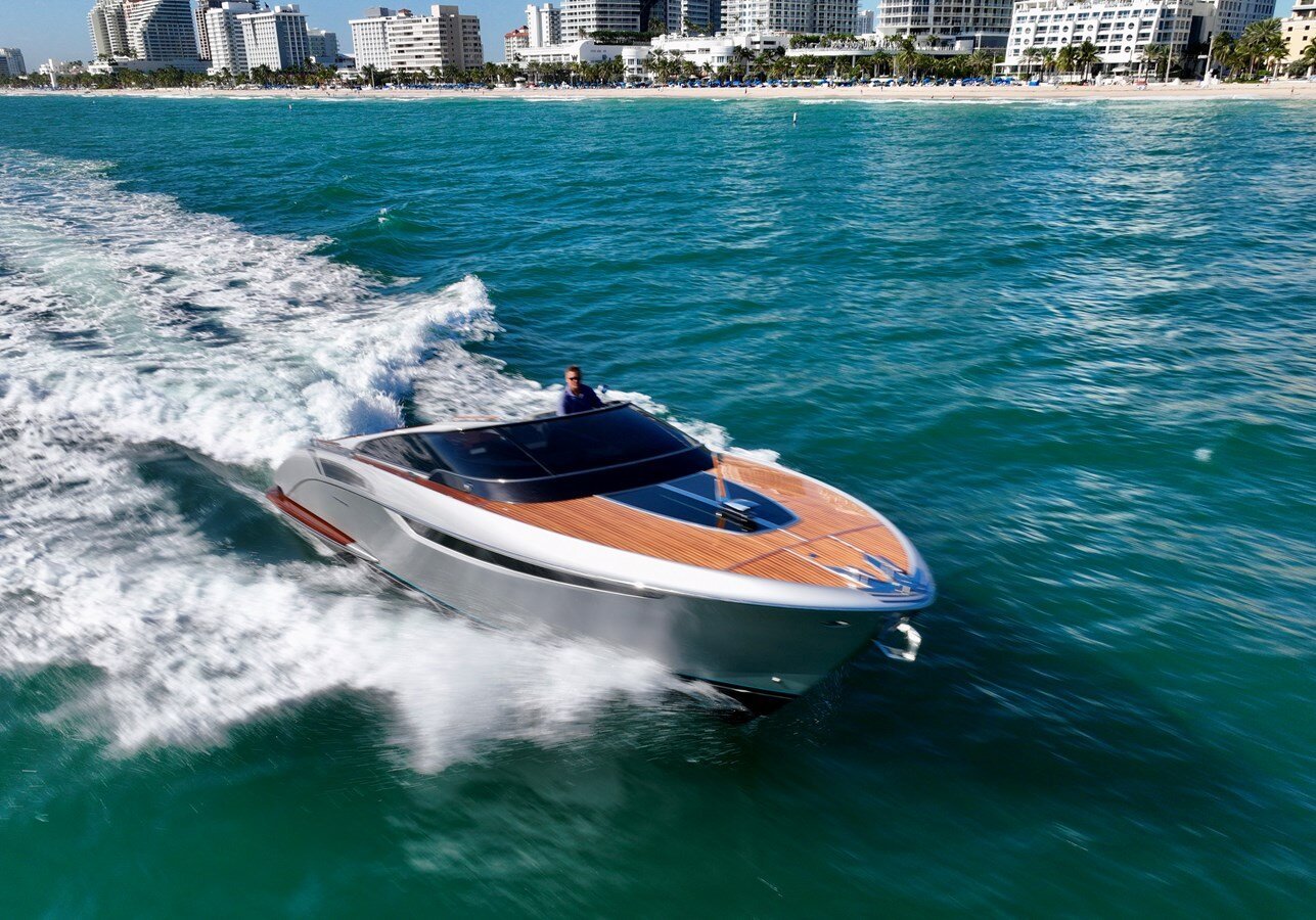 2019-riva-38-b3d223