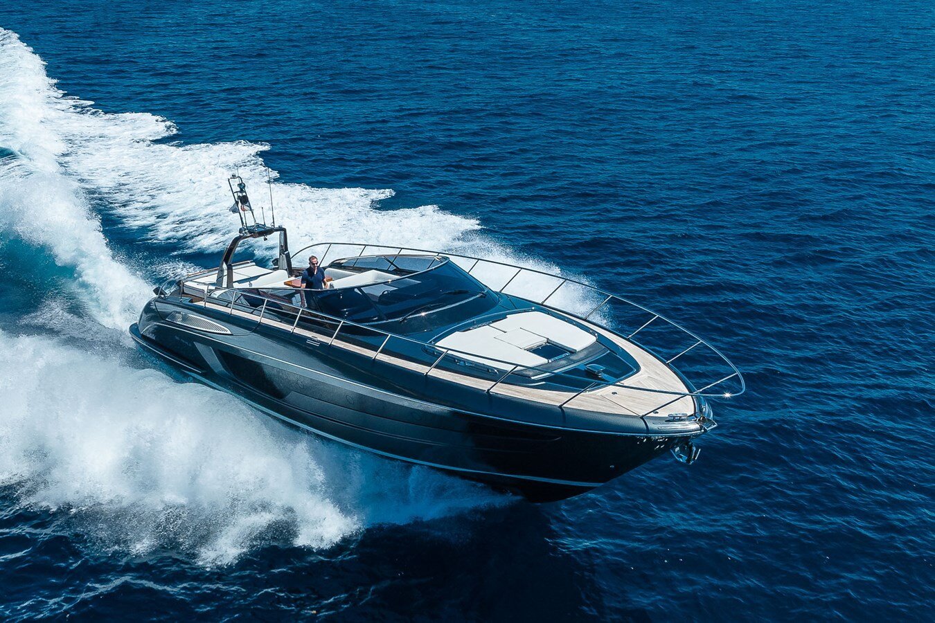 2019-riva-56-8-4558b0