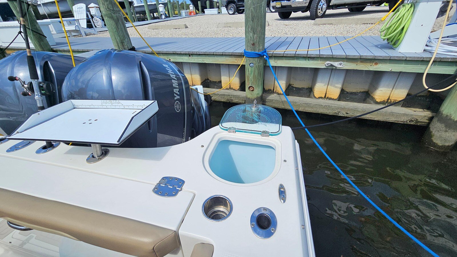 2019-sailfish-32-72d195