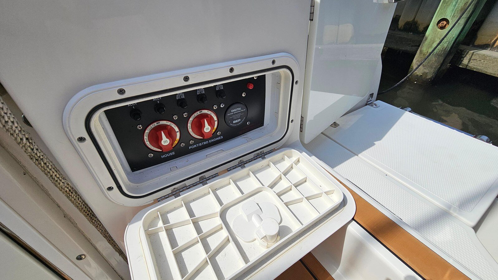 2019-sailfish-32-72d195