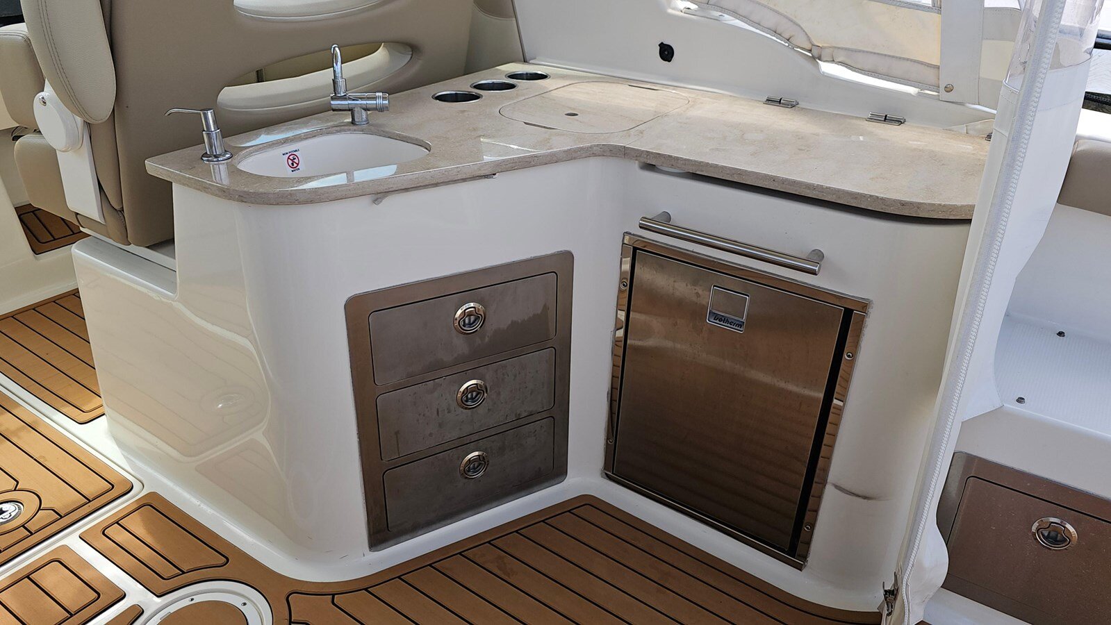 2019-sailfish-32-72d195