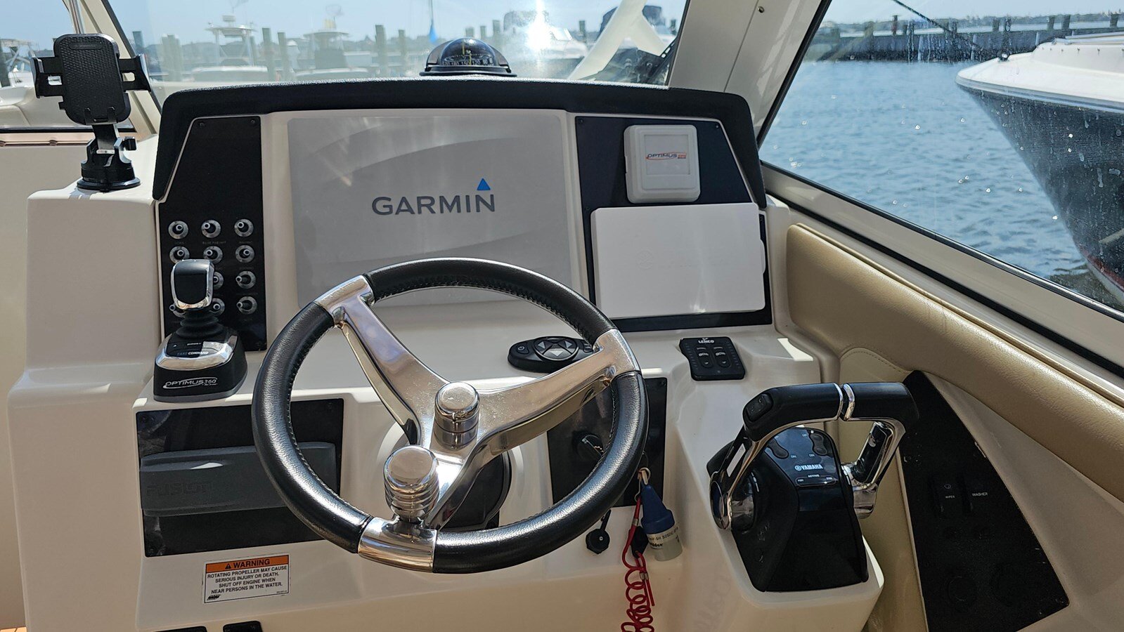 2019-sailfish-32-72d195