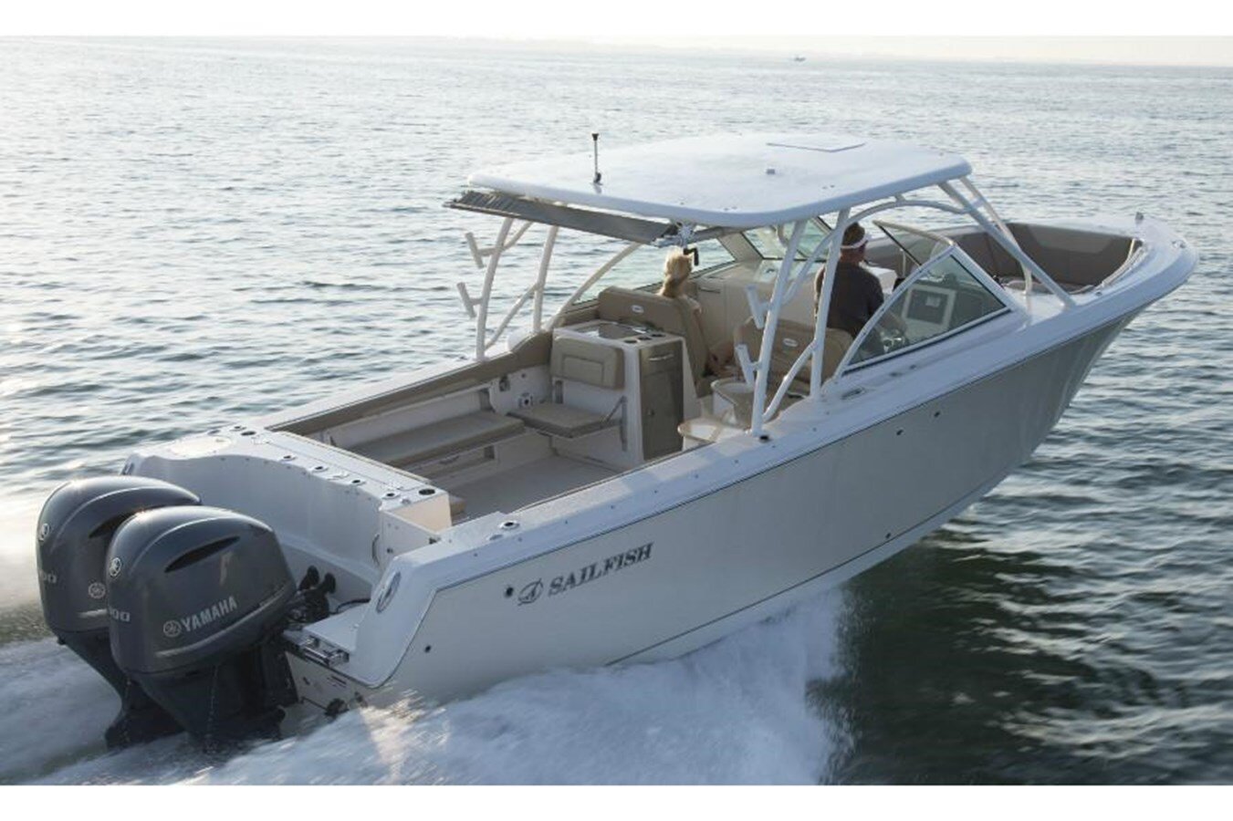 2019-sailfish-32-72d195