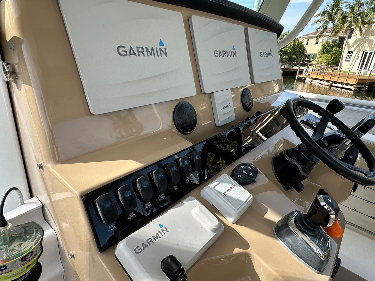 2019-sailfish-36-79d317