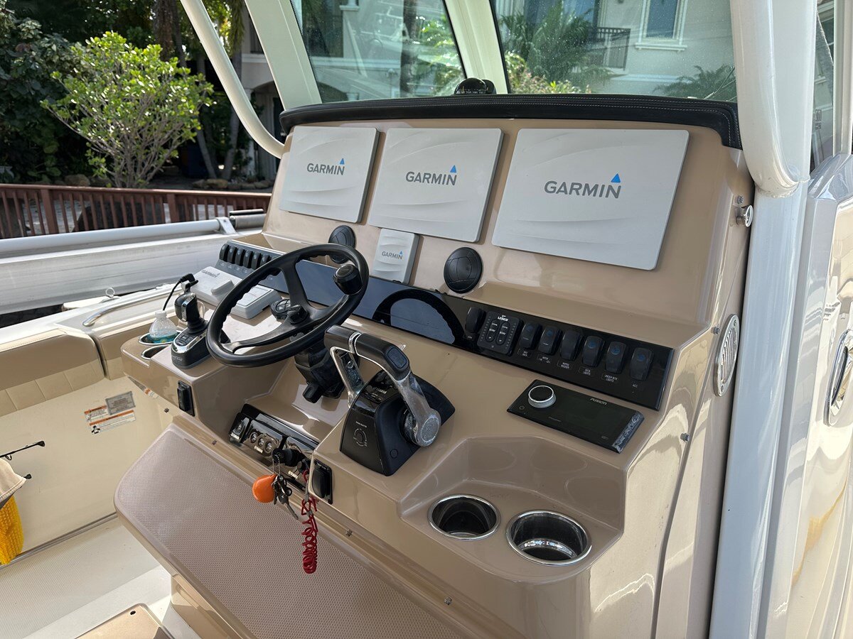 2019-sailfish-36-79d317