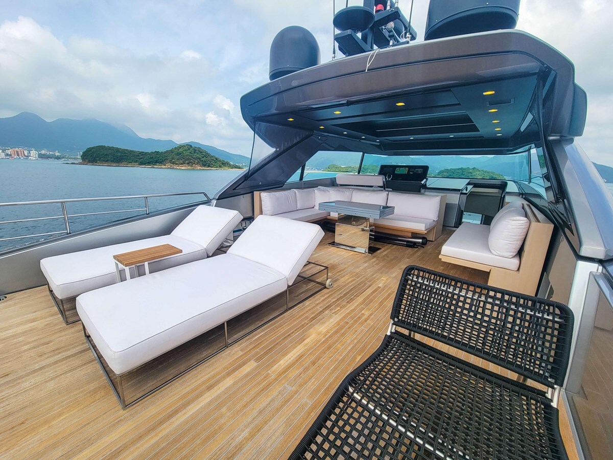 2019-sanlorenzo-77-11-e20f27