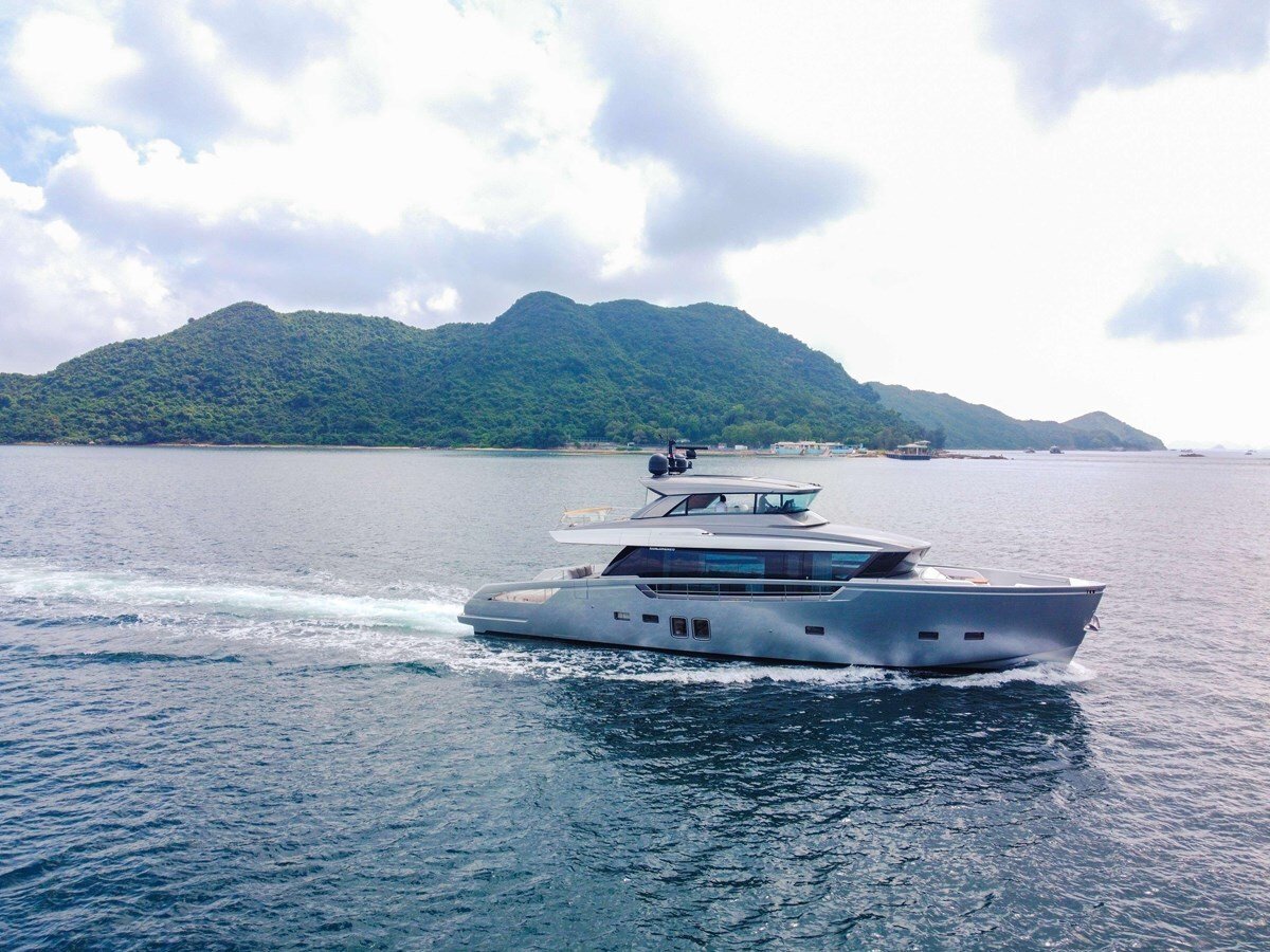 2019-sanlorenzo-77-11-e20f27