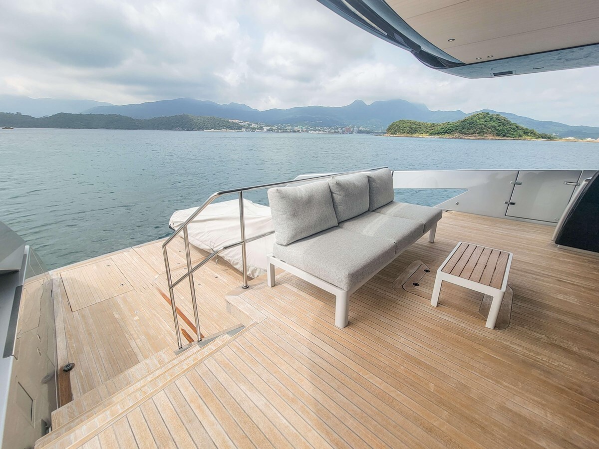 2019-sanlorenzo-77-11-e20f27