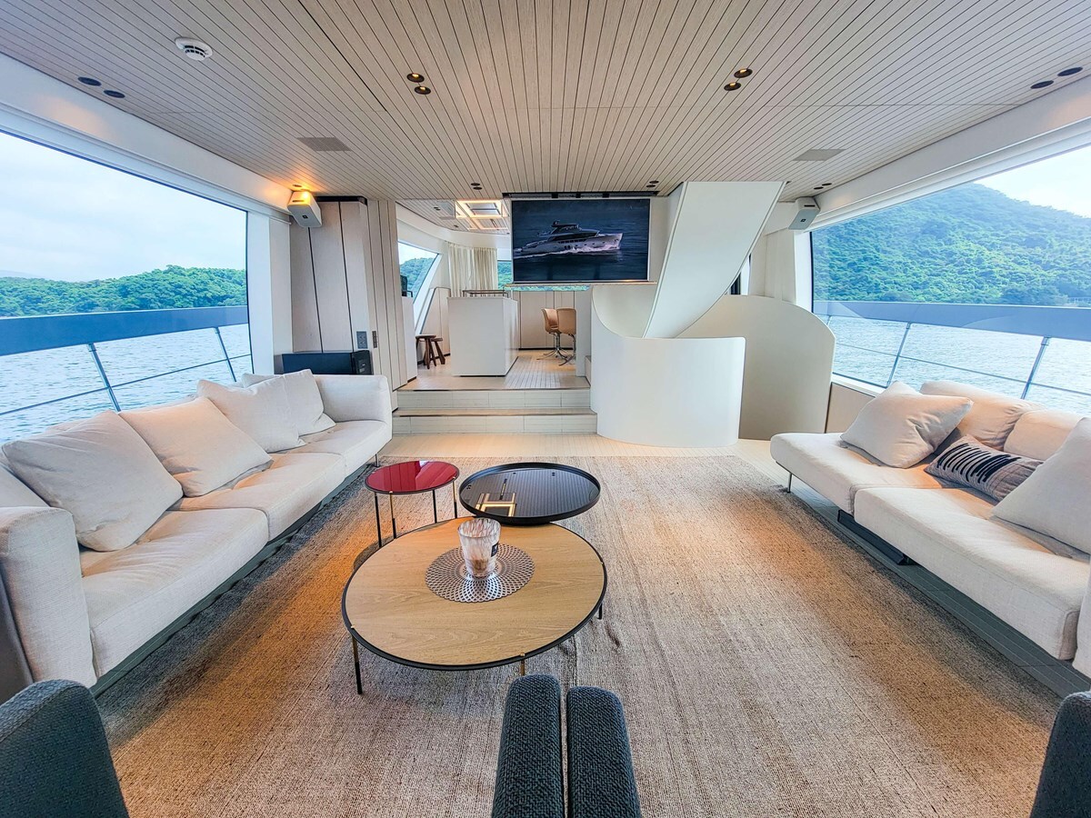 2019-sanlorenzo-77-11-e20f27