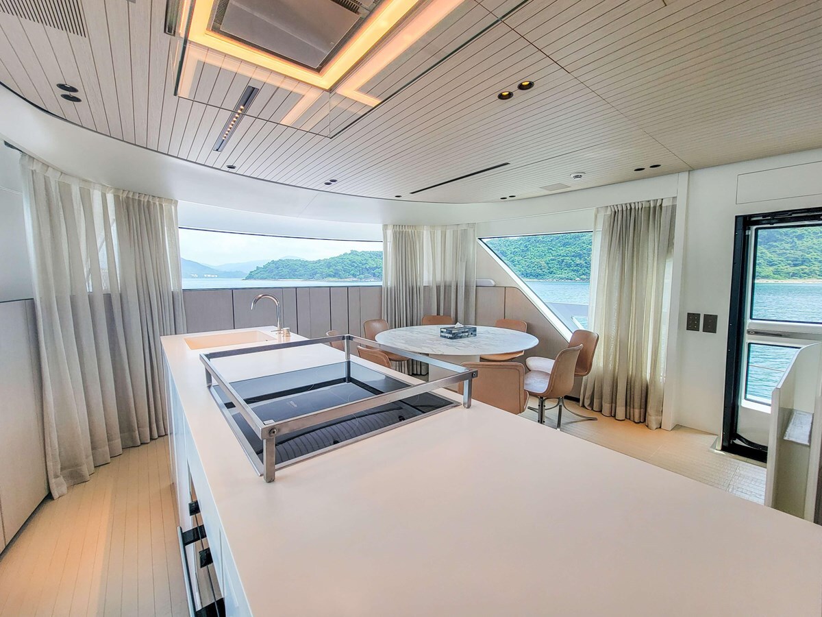 2019-sanlorenzo-77-11-e20f27