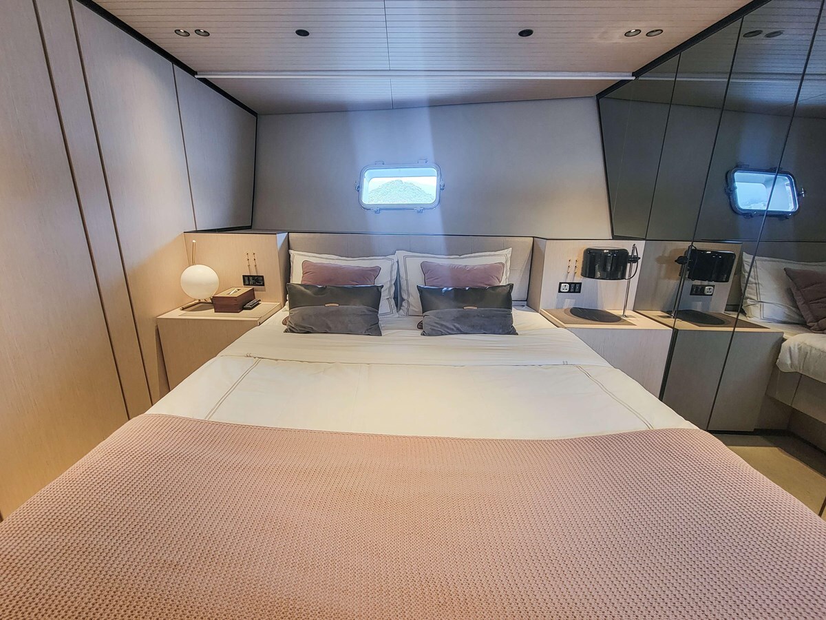 2019-sanlorenzo-77-11-e20f27