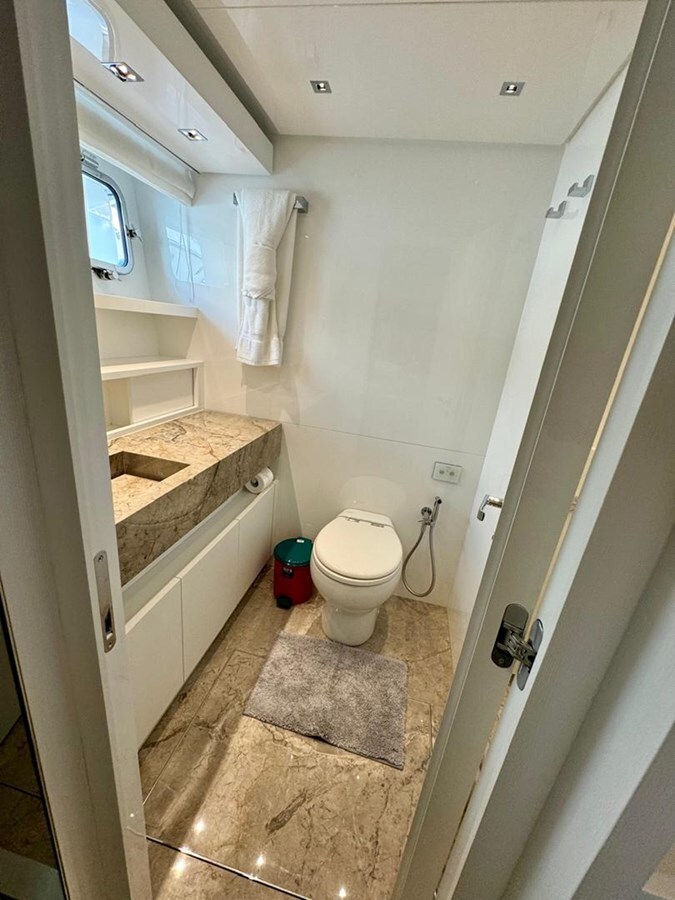 2019-sanlorenzo-87-10-cb372c