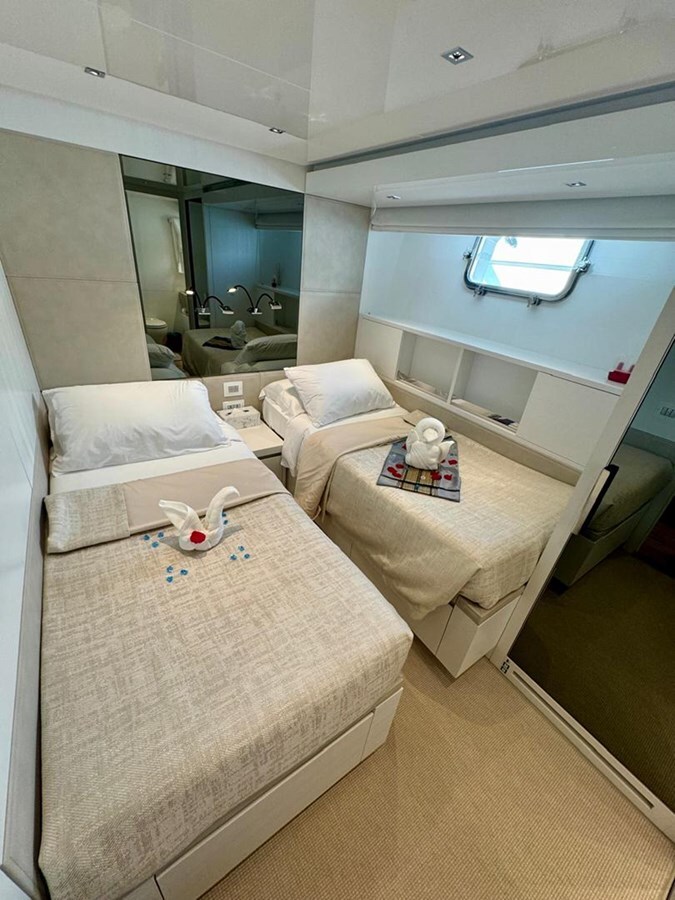 2019-sanlorenzo-87-10-cb372c