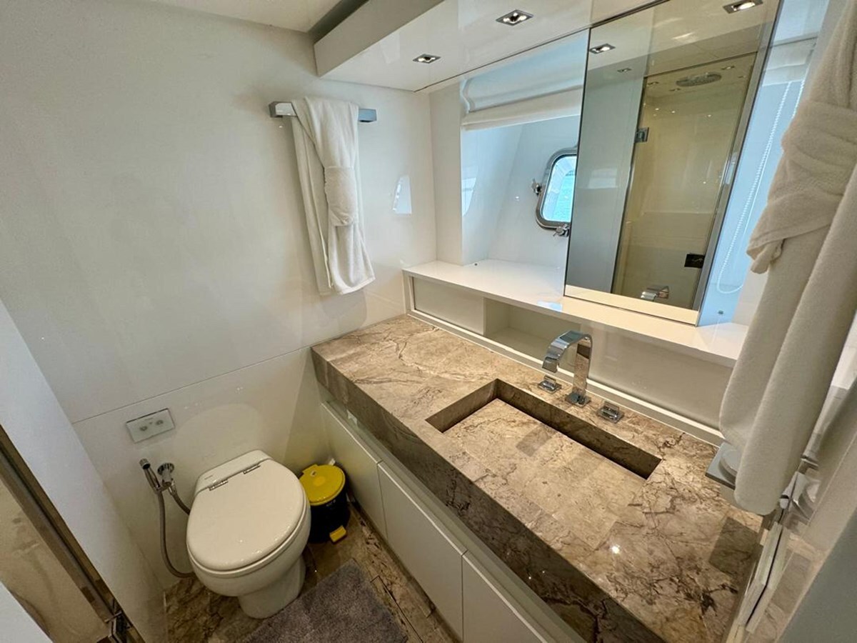 2019-sanlorenzo-87-10-cb372c