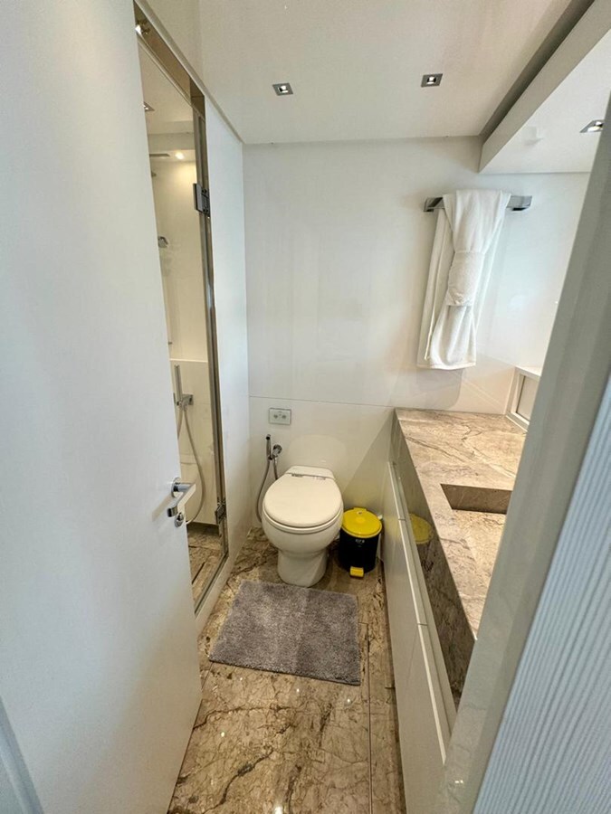 2019-sanlorenzo-87-10-cb372c