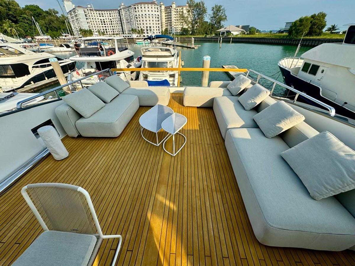 2019-sanlorenzo-87-10-cb372c