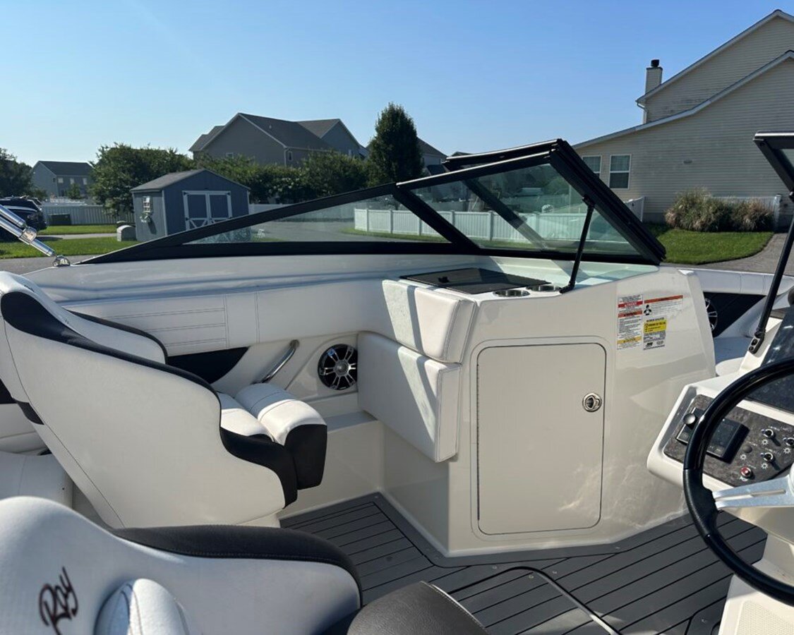 2019-sea-ray-21-ad5254