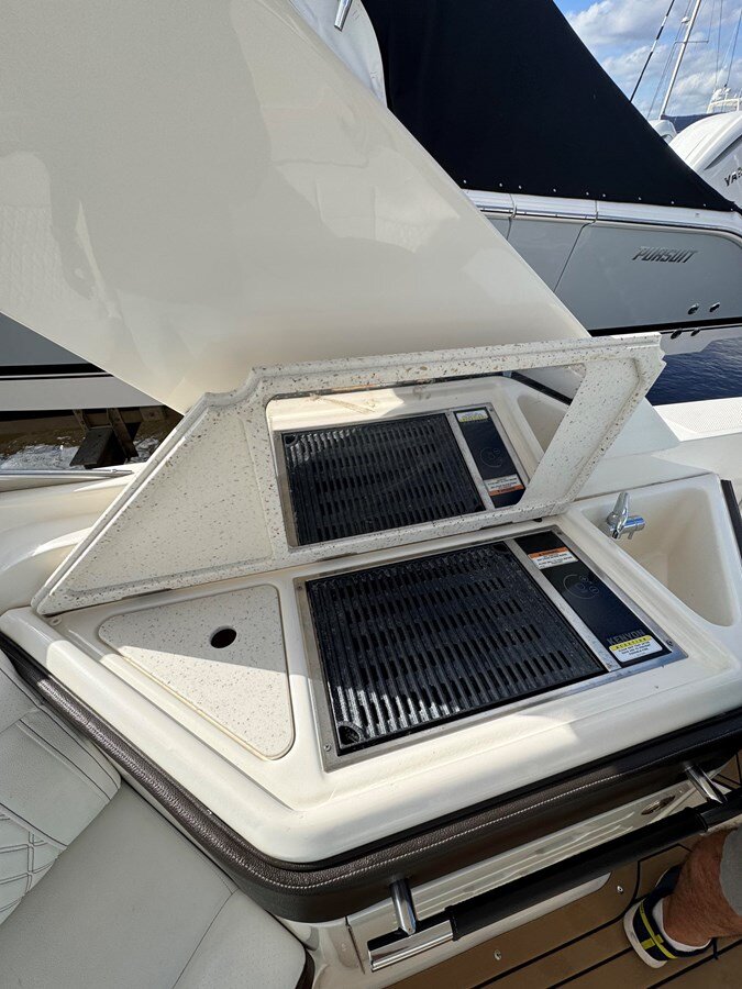 2019-sea-ray-33-f93ccd