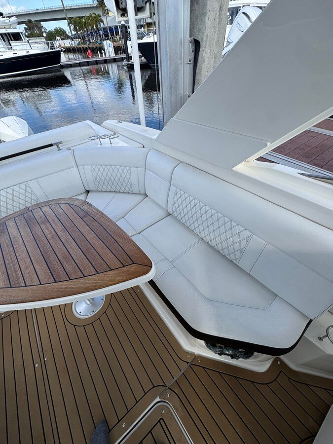 2019-sea-ray-33-f93ccd