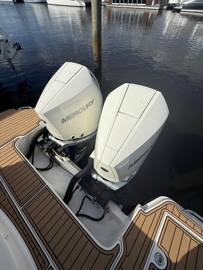 2019-sea-ray-33-f93ccd