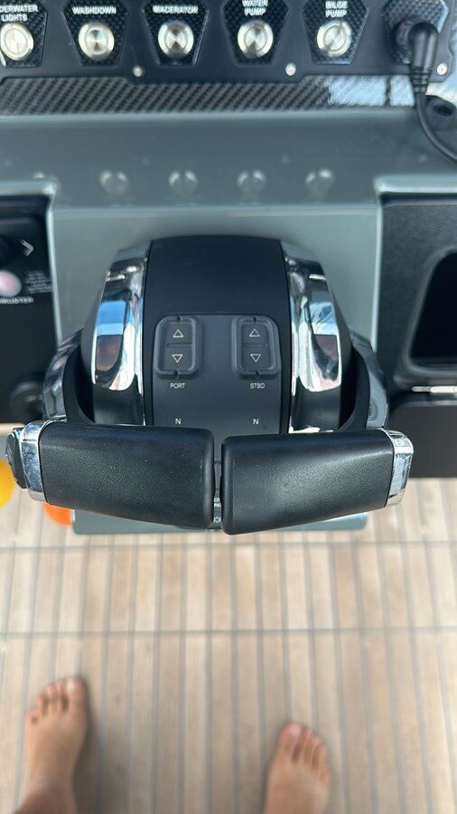 2019-skipper-32-8-76058a