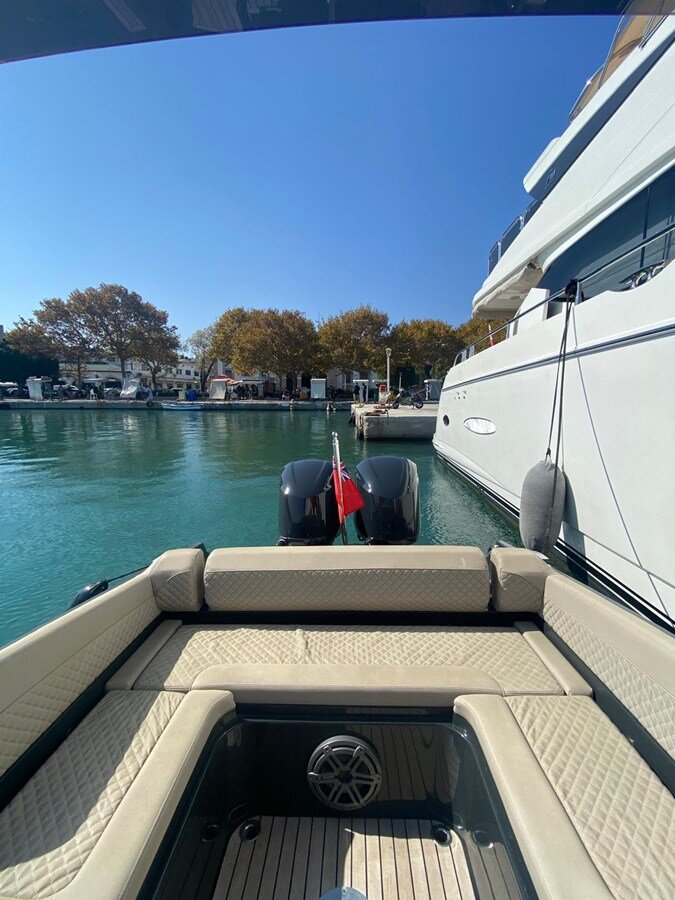 2019-skipper-32-8-ae403e