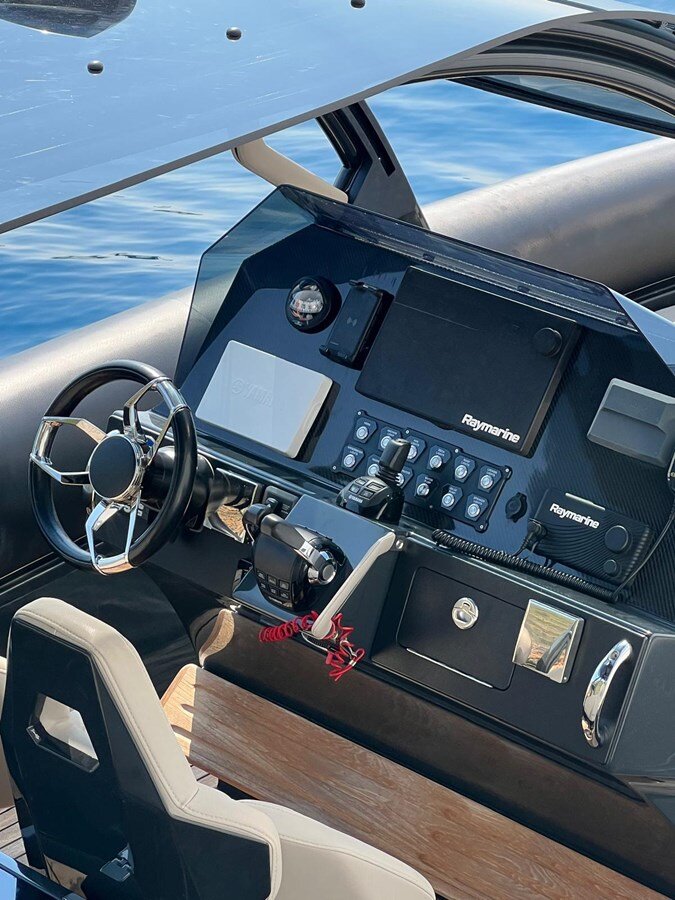 2019-skipper-32-8-ae403e