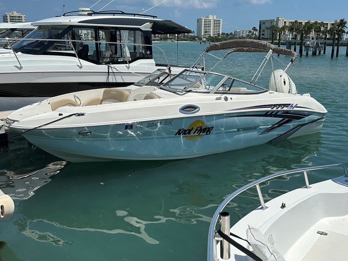 2019-stingray-23-8-749c45